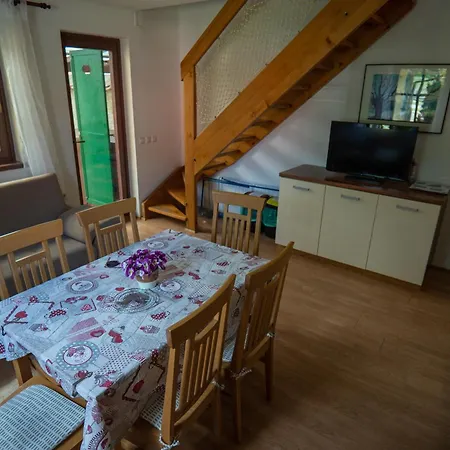 47 Sara, Terme Catez Appartamento *