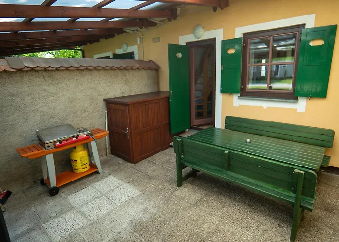 Daire 47 Sara, Terme Catez